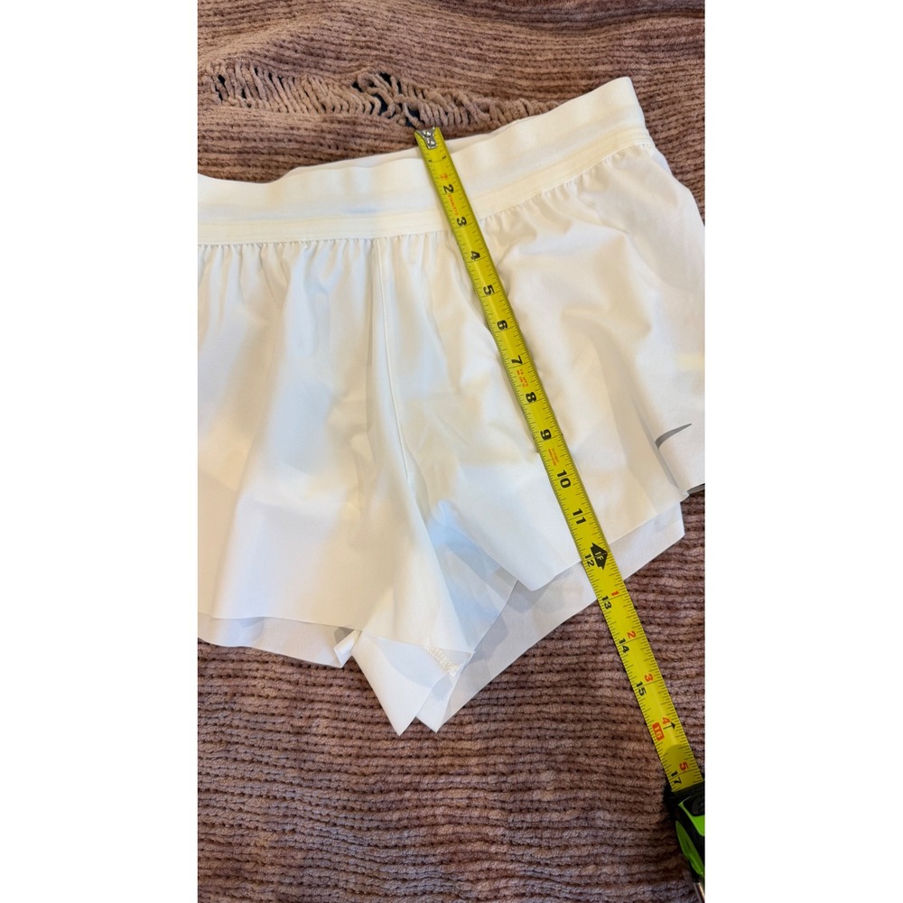 Nike AeroSwift Womens Running Shorts White HQ0638-133 Size Small NWT - Picture 2 of 9